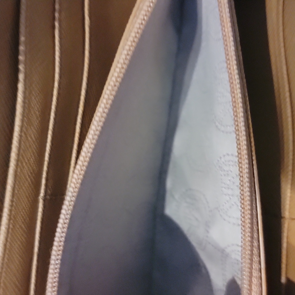 MK wallet - Picture 8 of 9